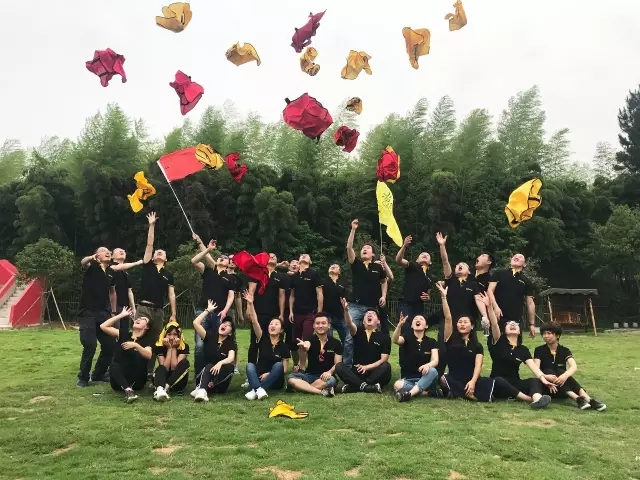 “向妄想启程” Z6尊龙销售团建活动美满开放